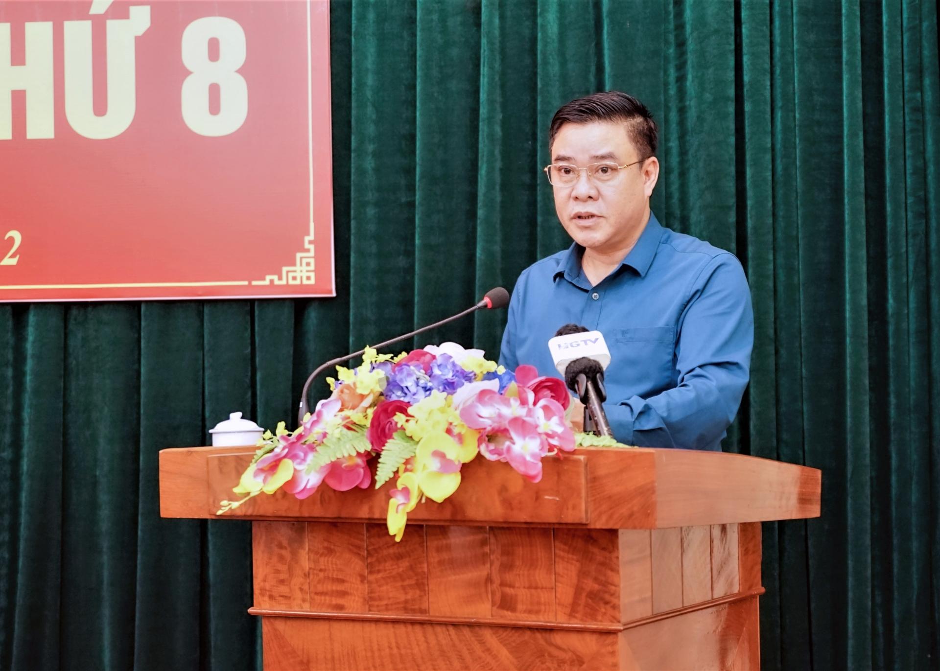 Phó Chủ tịch Thường trực UBND tỉnh Hoàng Gia Long phát biểu tại hội nghị.