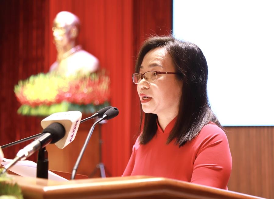 Phó trưởng ban Tuyên giáo Tỉnh ủy Đặng Ái Xoan thông qua thể lệ cuộc thi