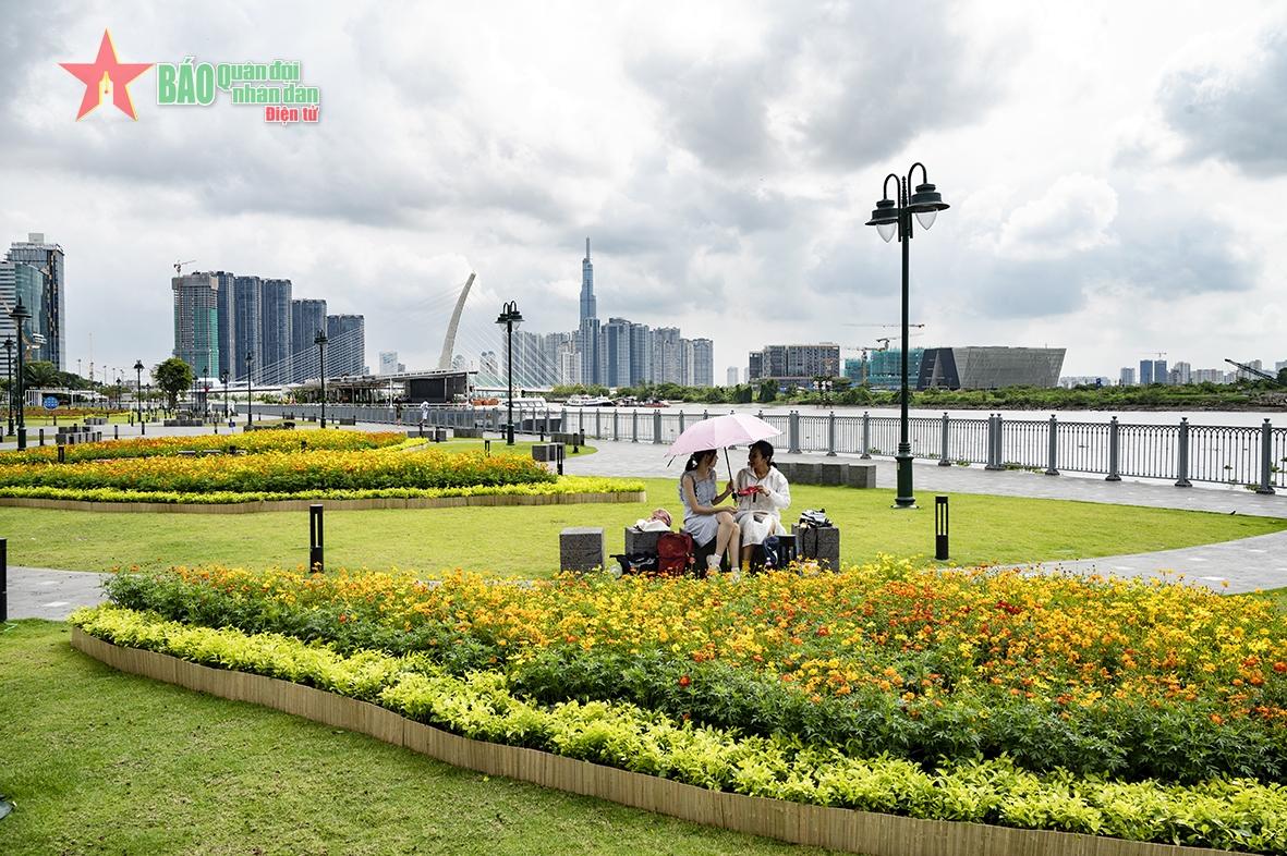 Thành phố vươn lên tầm cao