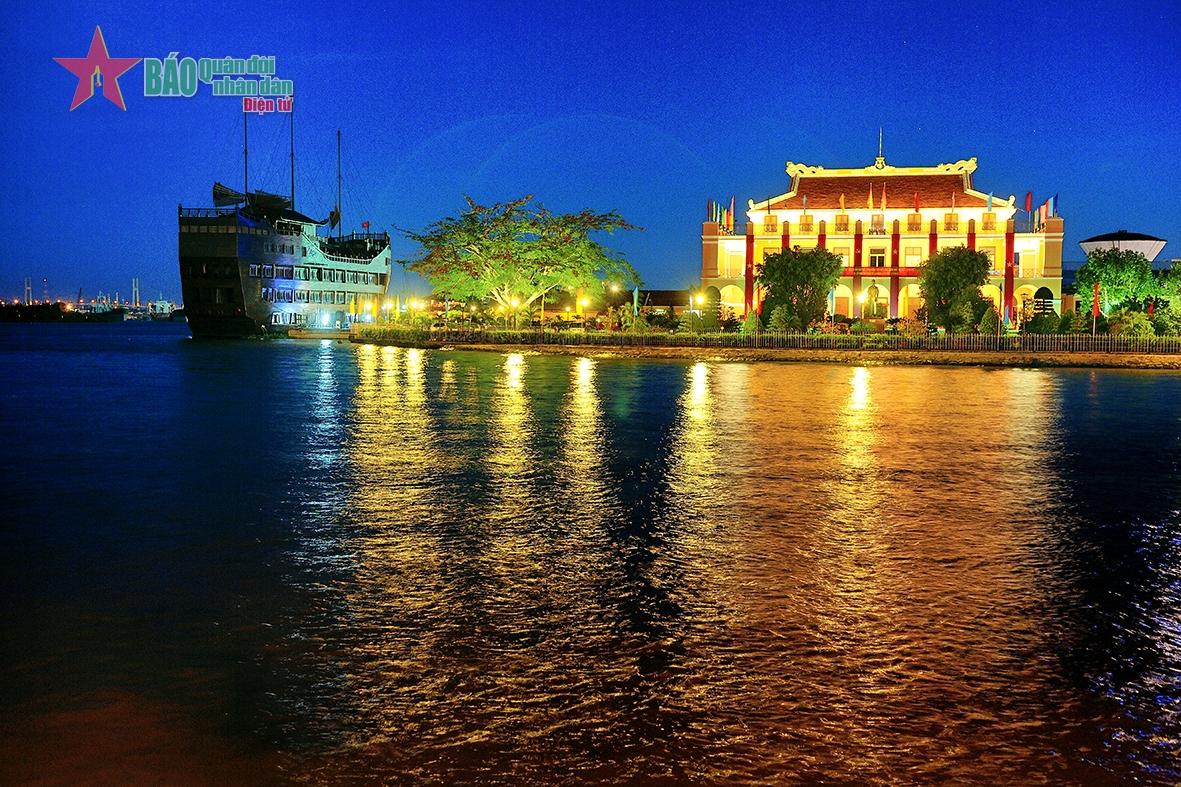 Thành phố vươn lên tầm cao