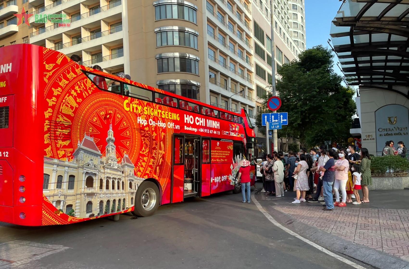 Thành phố vươn lên tầm cao