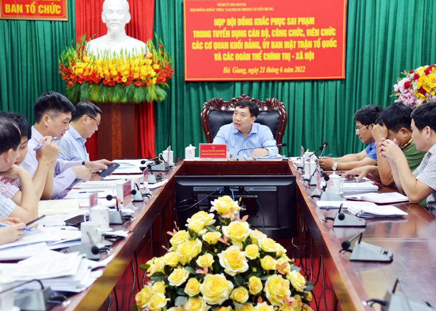 Phó Bí thư Tỉnh ủy Nguyễn Mạnh Dũng phát biểu kết luận buổi làm việc.