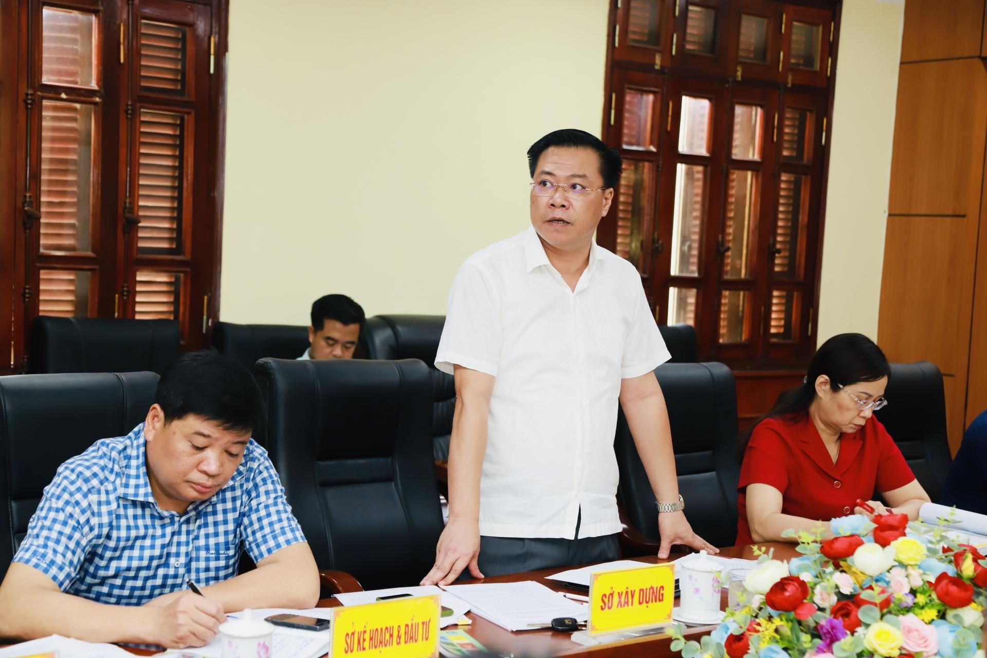 Giám đốc Sở Xây dựng Nguyễn Tiến Dũng tham gia ý kiến vào các đồ án quy hoạch