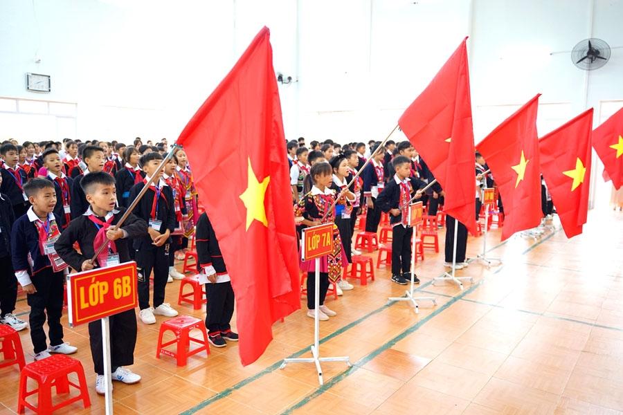 Học sinh Trường PTDT Nội trú THCS&THPT huyện Quang Bình trong Lễ khai giảng năm học mới.