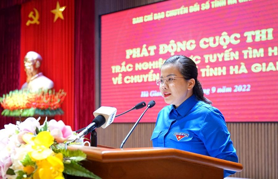 Bí thư Tỉnh đoàn Đỗ Thị Hương phát biểu tại cuộc phát động.