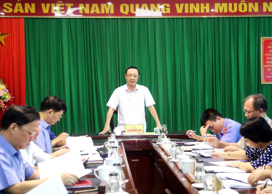 Phó Bí thư Thường trực Tỉnh ủy, Chủ tịch HĐND tỉnh Thào Hồng Sơn phát biểu chỉ đạo tại buổi làm việc