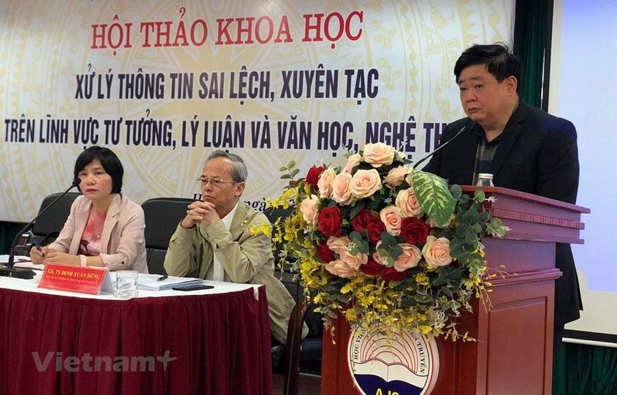 Hội thảo khoa học “Xử lý thông tin sai lệch, xuyên tạc trên lĩnh vực tư tưởng, lý luận và văn học, nghệ thuật ở Việt Nam hiện nay” diễn ra ngày 19/12/2019, tại Hà Nội.