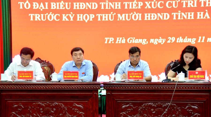 Tổ đại biểu HĐND tỉnh tiếp xúc cử tri thành phố Hà Giang