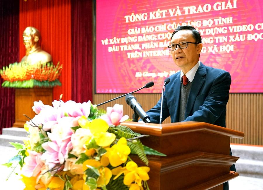 Phó Bí thư Thường trực Tỉnh ủy, Chủ tịch HĐND tỉnh, Trưởng BTC giải Thào Hồng Sơn phát biểu chỉ đạo tại buổi lễ.