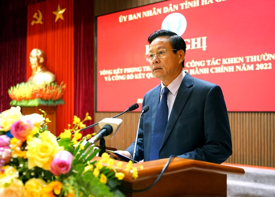 Phó Bí thư Tỉnh ủy, Chủ tịch UBND tỉnh Nguyễn Văn Sơn phát biểu chỉ đạo tại hội nghị. (