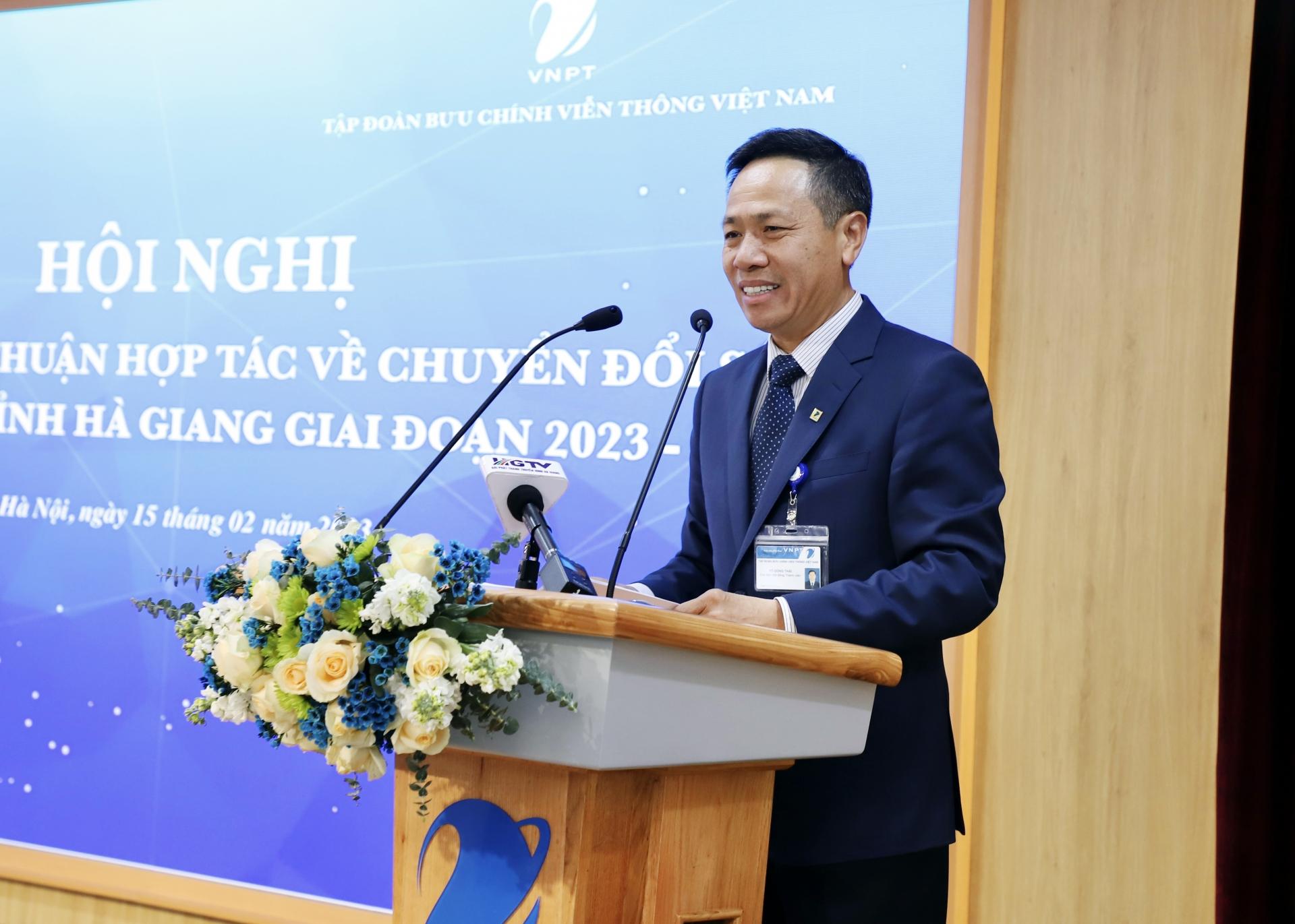 Chủ tịch Hội đồng thành viên Tập đoàn VNPT Tô Dũng Thái phát biểu tại hội nghị