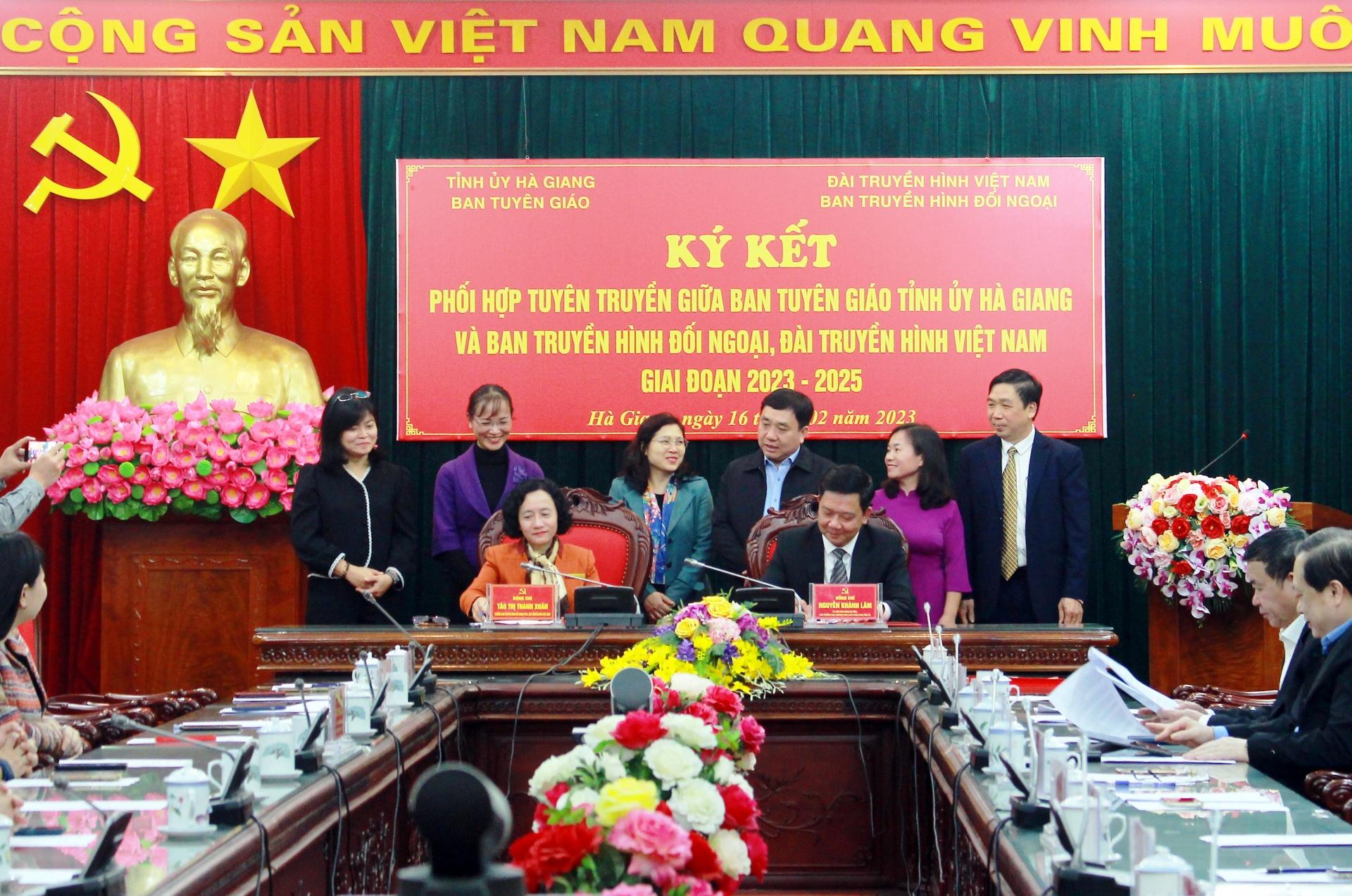 Ban Tuyên giáo Tỉnh ủy ký kết phối hợp công tác tuyên truyền với Ban Truyền hình đối ngoại, Đài Truyền hình Việt Nam