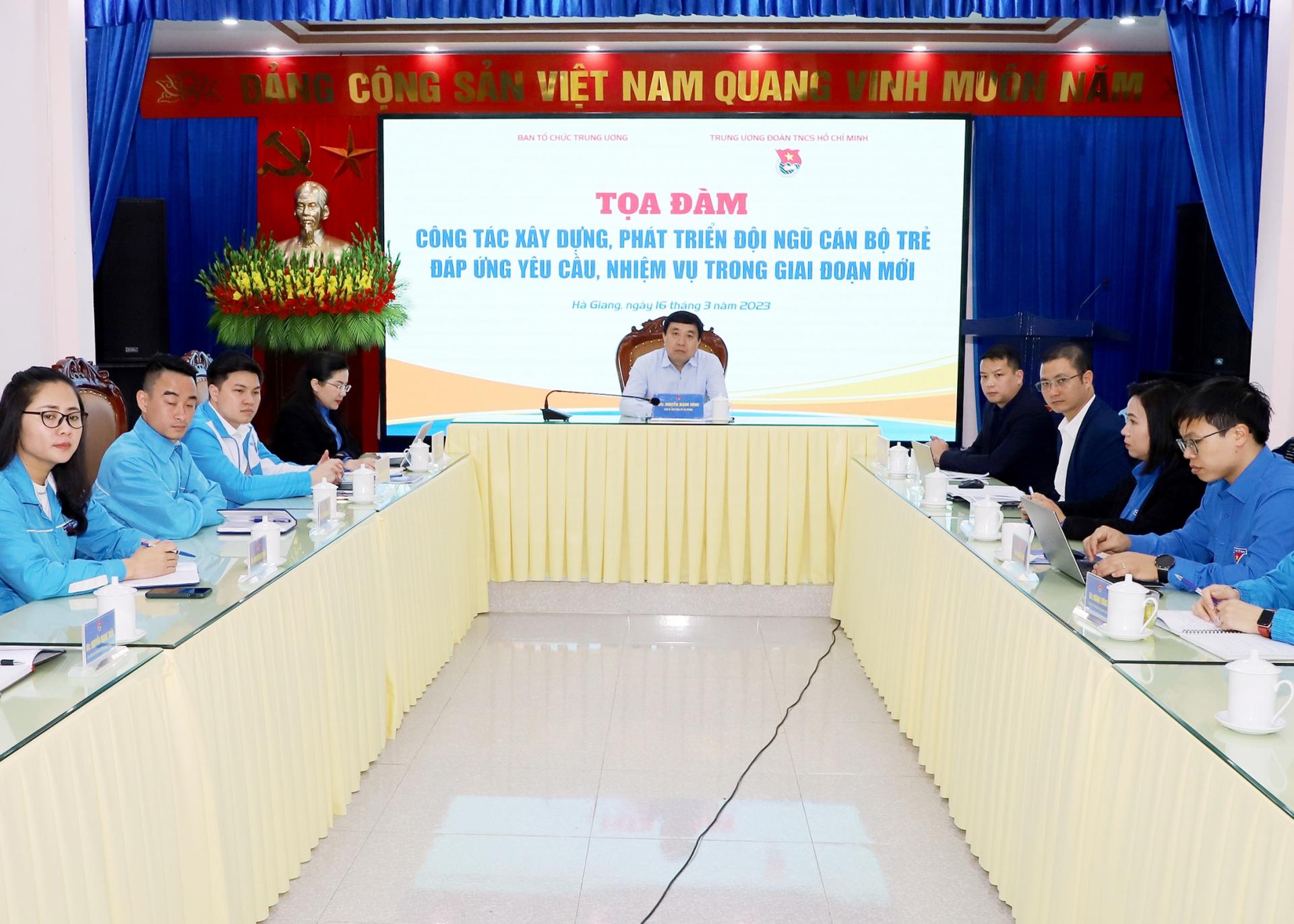 Phó Bí thư Tỉnh ủy Nguyễn Mạnh Dũng chủ trì tại điểm cầu Hà Giang.