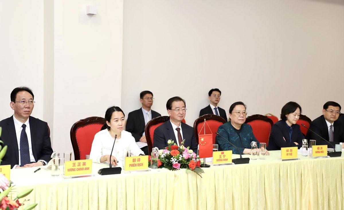 Đoàn đại biểu tỉnh Vân Nam dự buổi hội kiến
