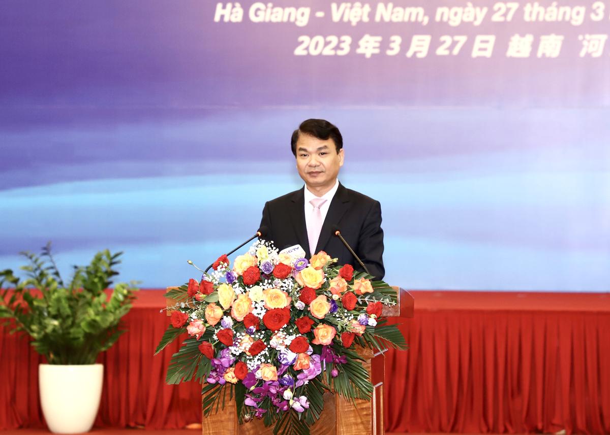Bí thư Tỉnh ủy Lào Cai Đặng Xuân Phong phát biểu tại hội nghị