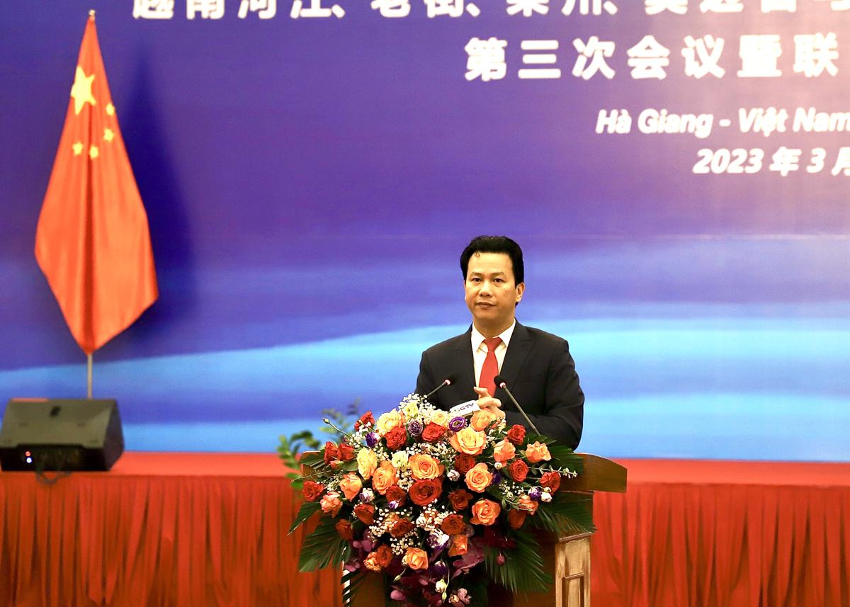 Bí thư Tỉnh ủy Đặng Quốc Khánh phát biểu tại hội nghị