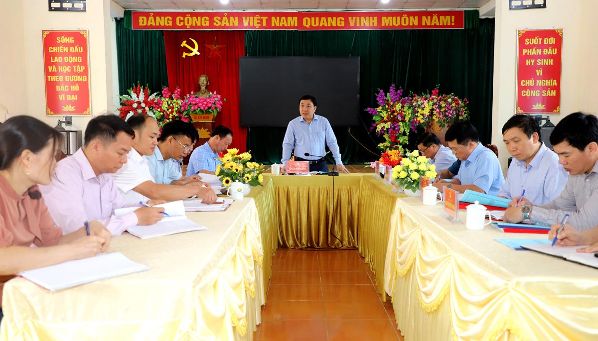 Phó Bí thư Tỉnh ủy Nguyễn Mạnh Dũng phát biểu kết luận buổi làm việc