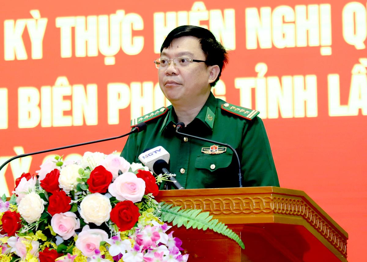 Đại tá Đào Hồng Hà, Chính ủy BĐBP tỉnh điều hành hội nghị.