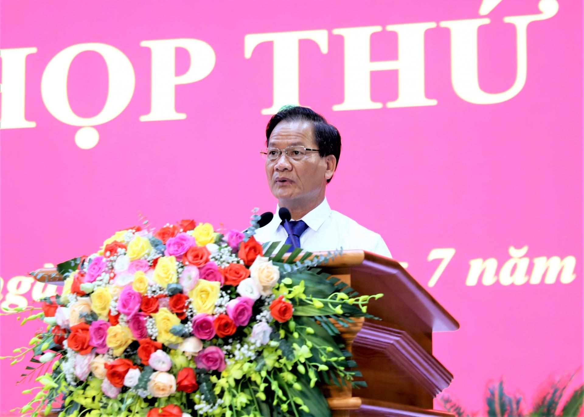 Giám đốc Sở Văn hóa TT&DL Nguyễn Hồng Hải trình bày tờ về một số chính sách hỗ trợ phát triển du lịch.