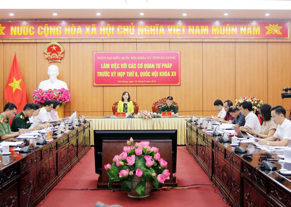 Đoàn ĐBQH khóa XV đơn vị tỉnh Hà Giang làm việc với các cơ quan Tư pháp.