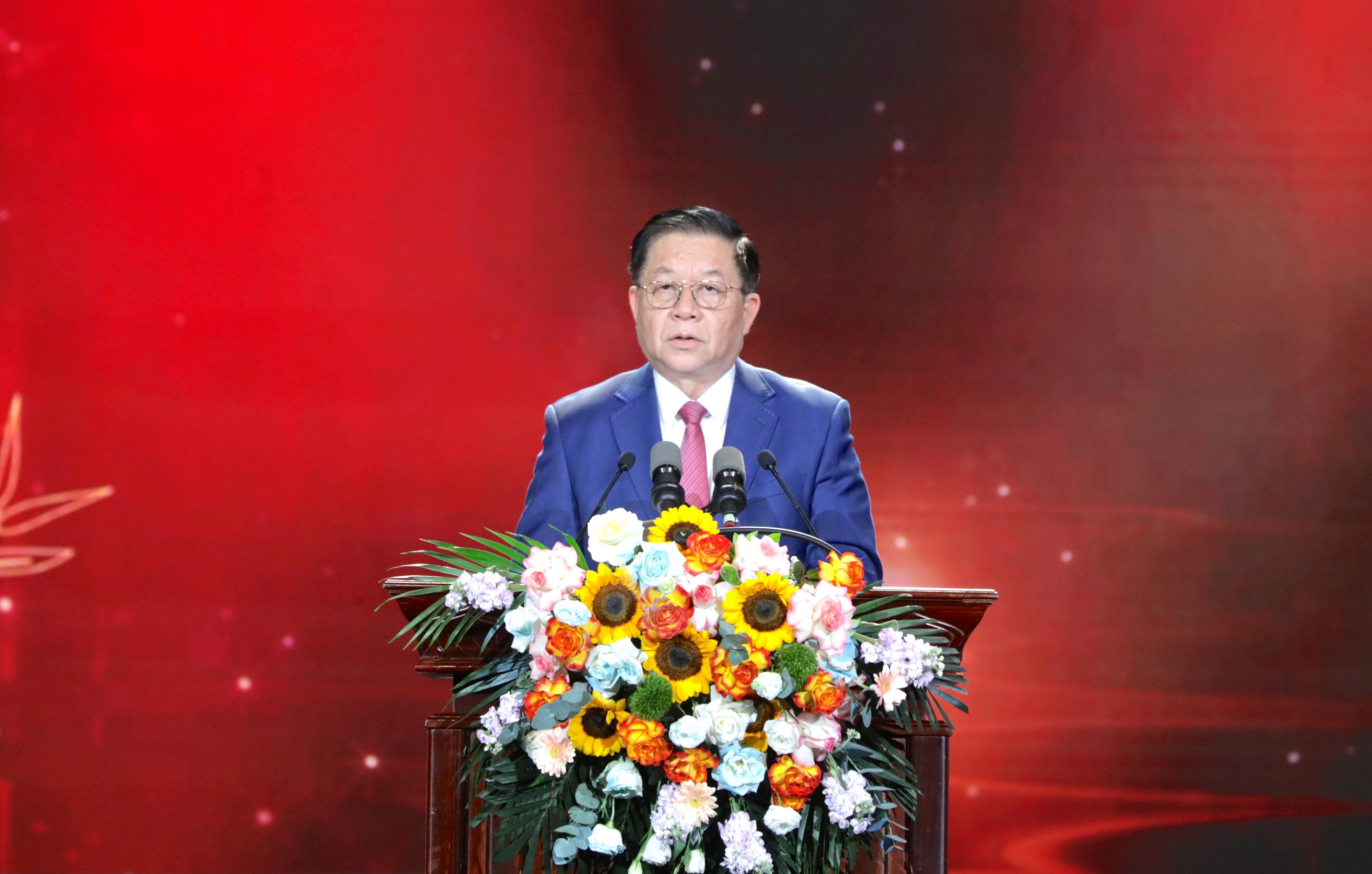Đồng chí Nguyễn Trọng Nghĩa, Bí thư Trung ương Đảng, Trưởng Ban Tuyên giáo Trung ương phát biểu. (Ảnh: TA)