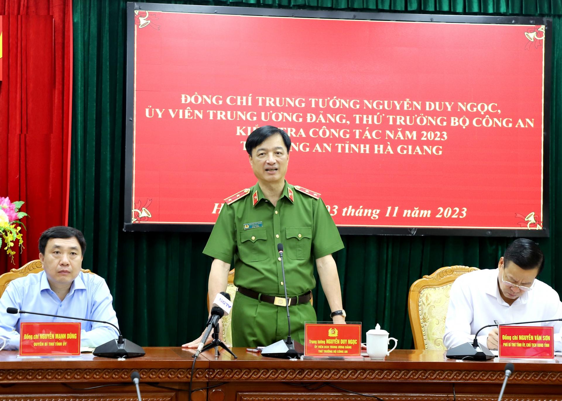 Thứ trưởng Bộ Công an Nguyễn Duy Ngọc phát biểu kết luận buổi làm việc
