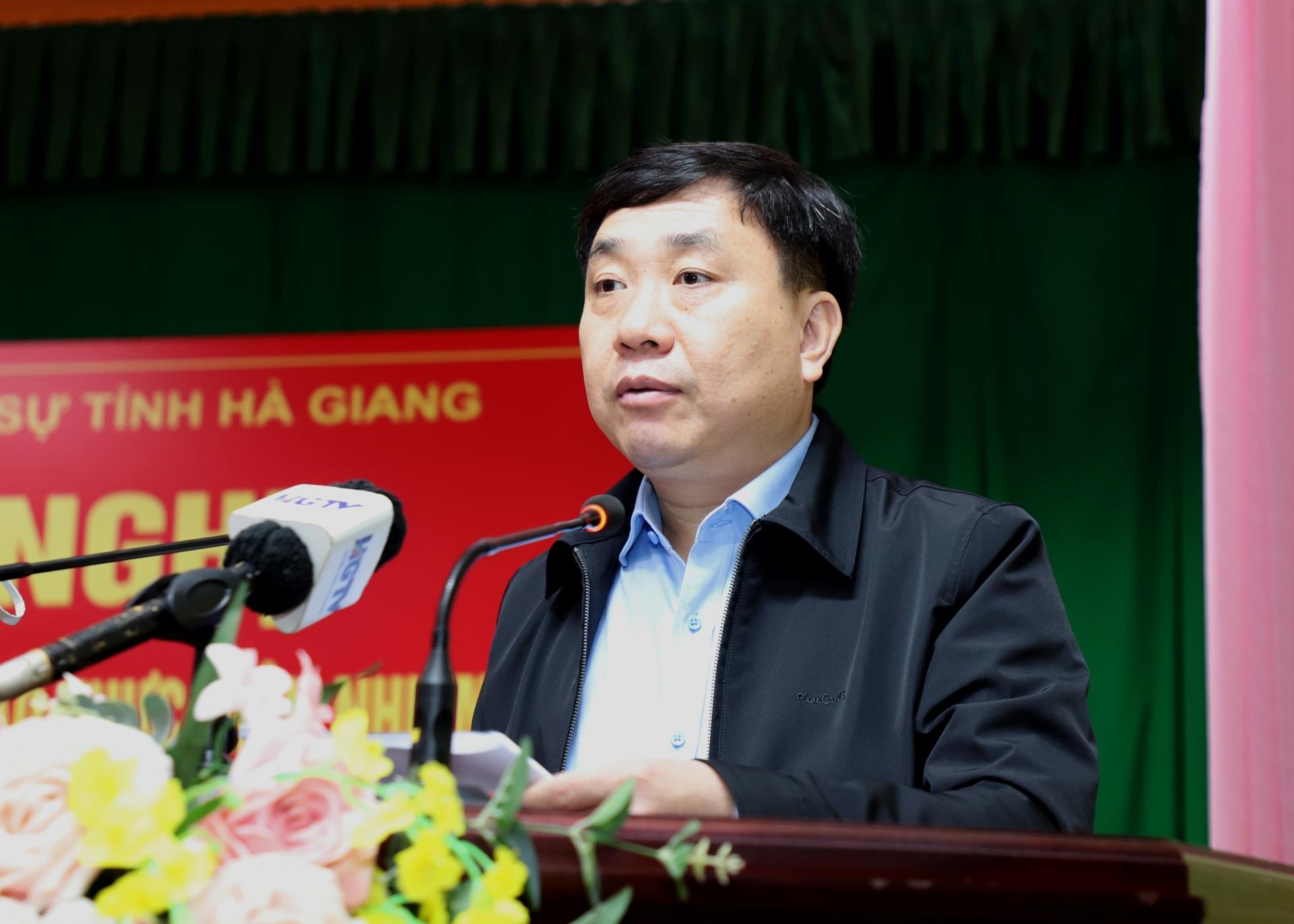 Quyền Bí thư Tỉnh ủy Nguyễn Mạnh Dũng phát biểu tại hội nghị.
