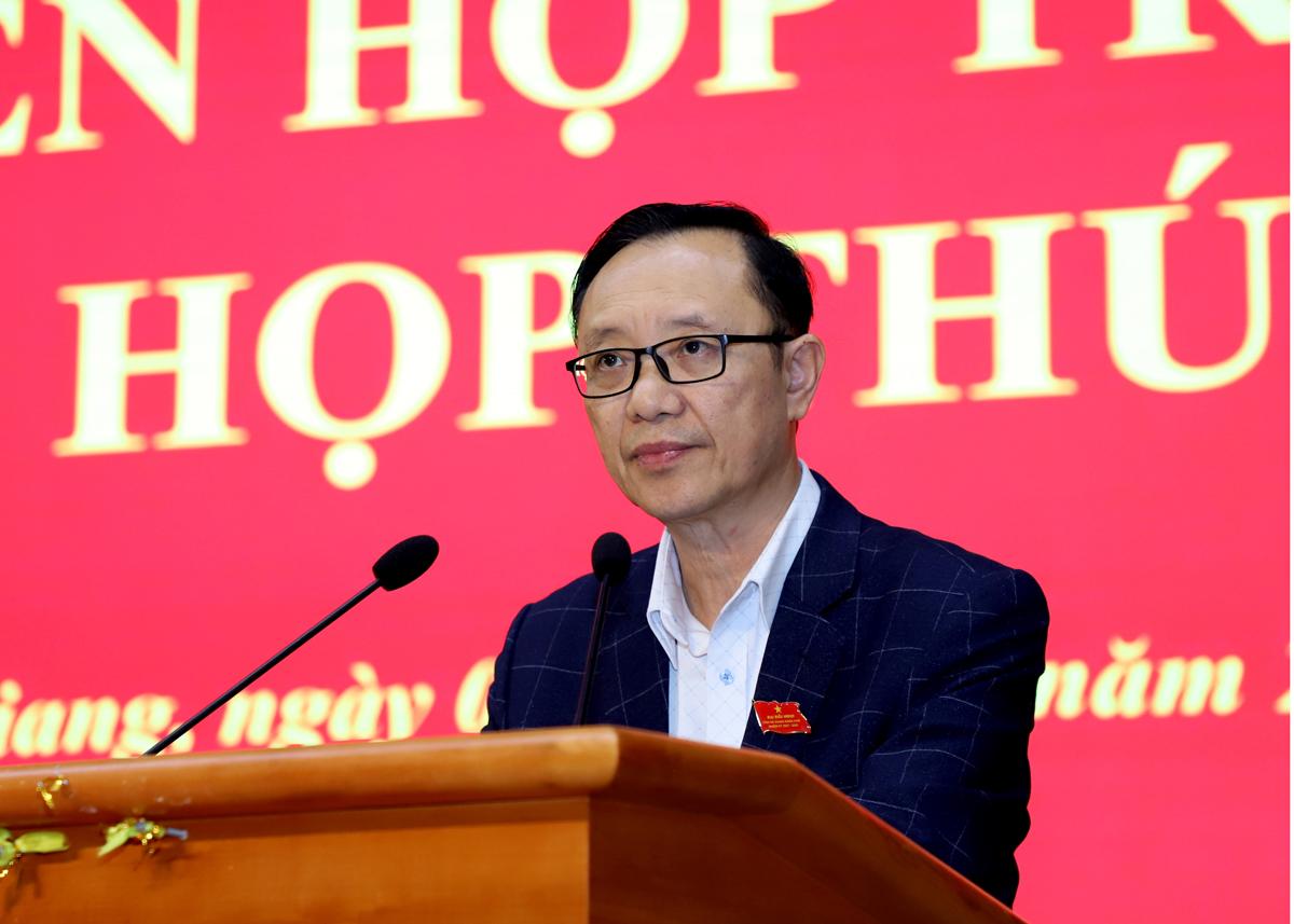 Phó Bí thư Thường trực Tỉnh ủy, Chủ tịch HĐND tỉnh Thào Hồng Sơn phát biểu khai mạc phiên trù bị.