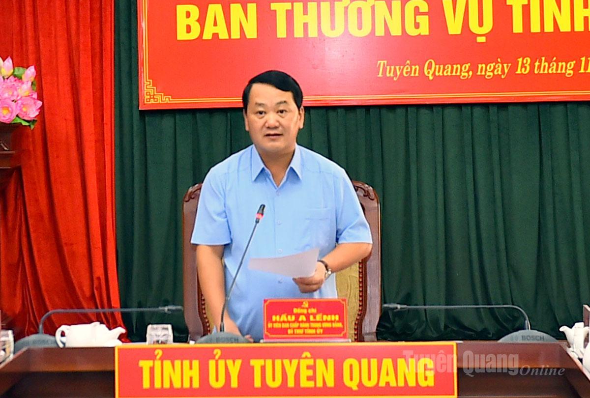 Đồng chí Bí thư Tỉnh ủy Hầu A Lềnh chủ trì hội nghị.