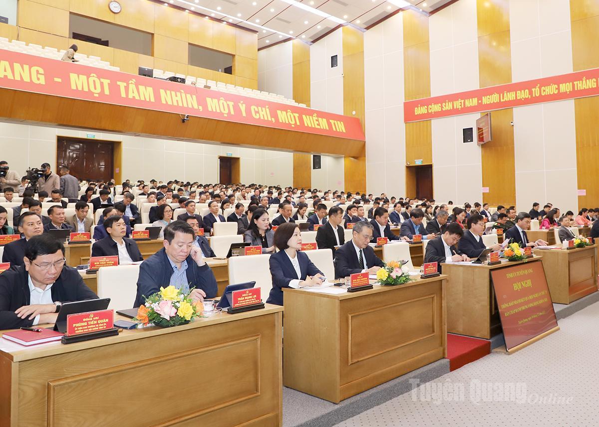 Quang cảnh hội nghị.