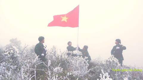 Biên phòng Xín Cái tuần tra bảo vệ chủ quyền giữa trời trắng băng tuyết