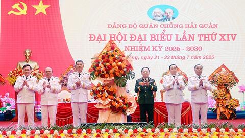 Đại tướng Trịnh Văn Quyết dự, chỉ đạo Đại hội đại biểu Đảng bộ Quân chủng Hải quân nhiệm kỳ 2025 - 2030