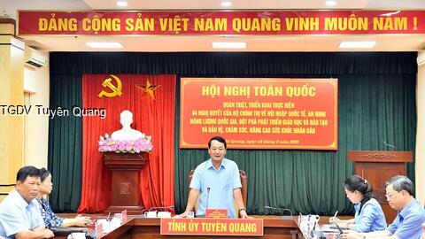 Đưa nhanh các nghị quyết của Bộ Chính trị vào cuộc sống, tạo chuyển biến rõ rệt trong từng lĩnh vực