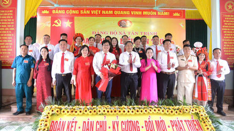 Đại hội Đảng bộ xã Tân Trịnh lần thứ I, nhiệm kỳ 2025-2030 thành công tốt đẹp