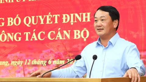 Tỉnh ủy công bố quyết định về công tác cán bộ