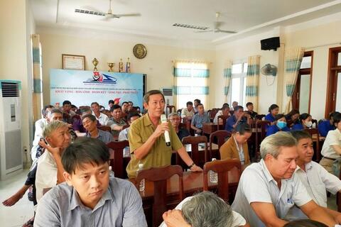 Quan điểm của Đảng về dân chủ xã hội chủ nghĩa và việc triển khai luật thực hiện dân chủ ở cơ sở tại xã, phường, thị trấn hiện nay