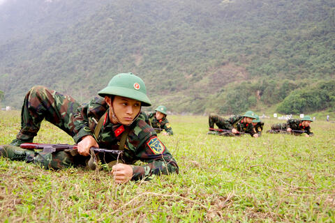 <a href="/tin-tuc-su-kien/quoc-phong-an-ninh" title="Quốc phòng - An ninh" rel="dofollow">Quốc phòng - An ninh</a>
