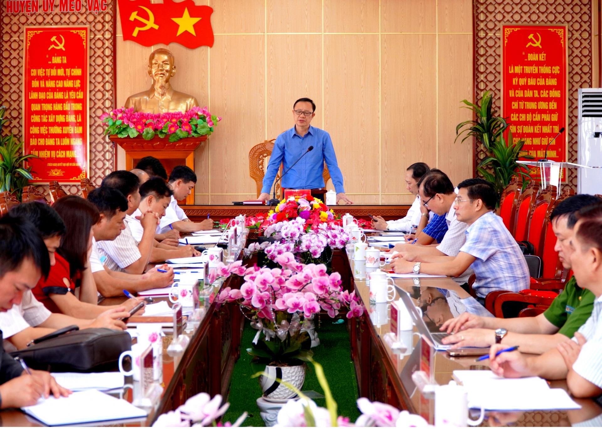 Phó Bí thư Thường trực Tỉnh ủy, Chủ tịch HĐND tỉnh Thào Hồng Sơn phát biểu tại buổi làm việc với lãnh đạo huyện Mèo Vạc.