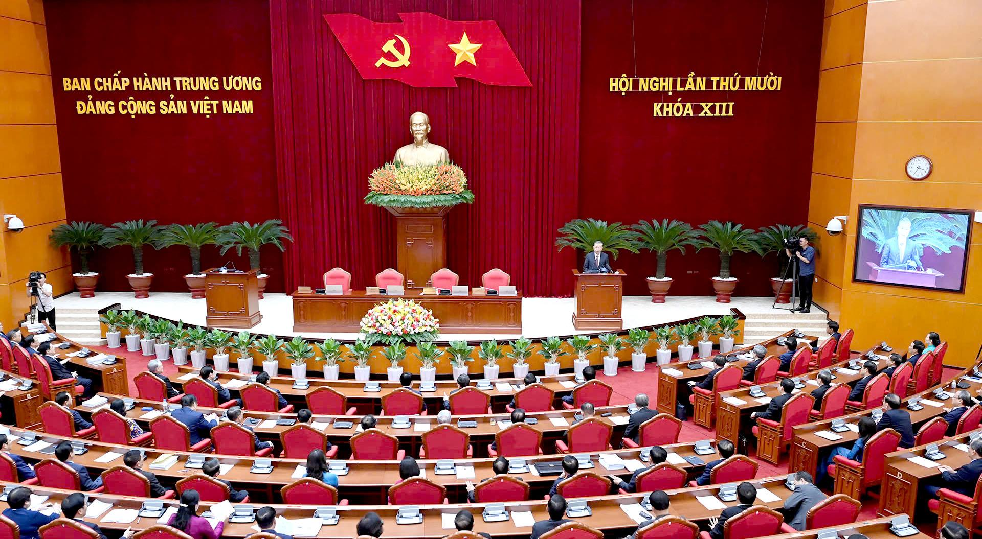 Thực hiện mục tiêu chiến lược 100 năm dưới sự lãnh đạo của Đảng, 100 năm thành lập Nước - Bài 2: Nền tảng vững chắc để Việt Nam hiện thực hóa mục tiêu thời kỳ mới